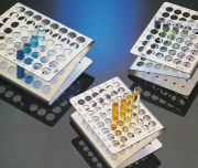 Z formájú, eloxált alumínium kémcsőtartók