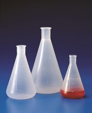 Műanyag erlenmeyer lombikok