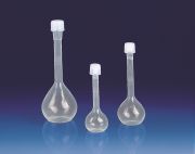 PFA mérőlombikok kupakkal